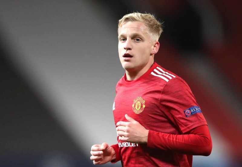 Dự bị ở Man Utd, Van de Beek được khuyên đập cửa phòng Solskjaer - Bóng Đá