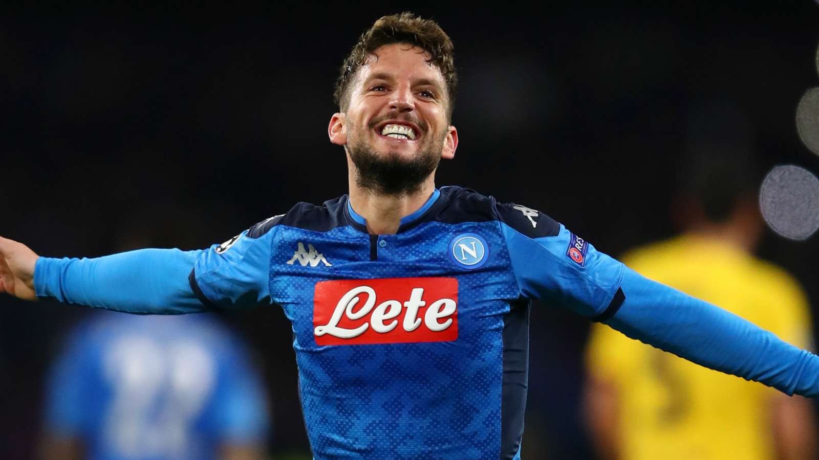 Manchester United 'weighing up Dries Mertens move' - Bóng Đá