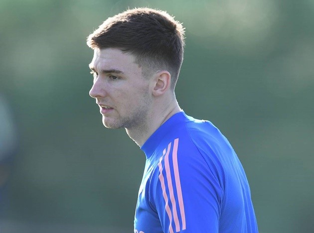 Martin Odegaard pulls off stunning backheel nutmeg assist in Arsenal training session  - Bóng Đá