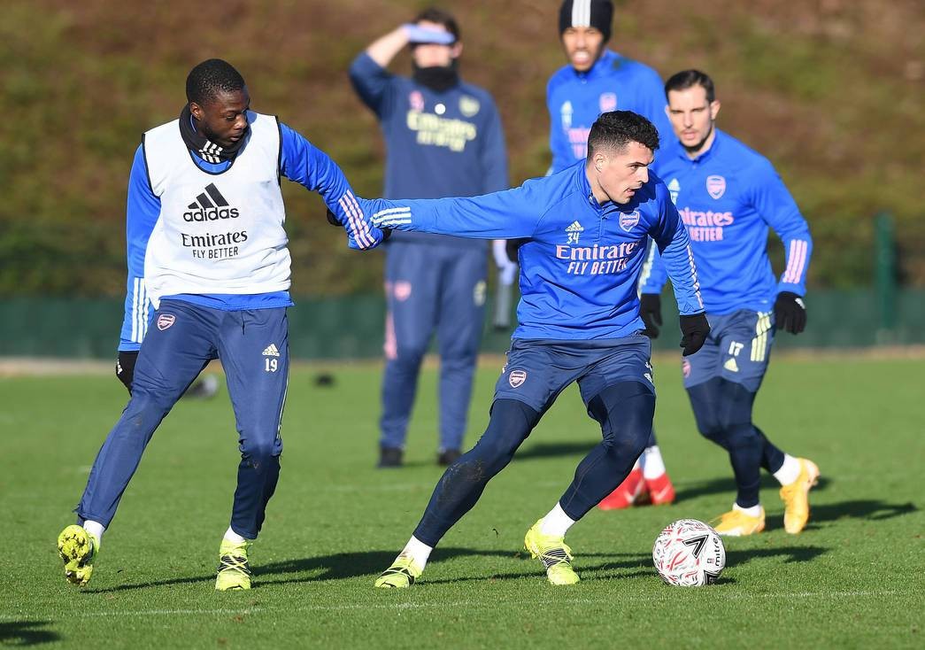 Vừa tới Arsenal, tân binh khiến đồng đội 