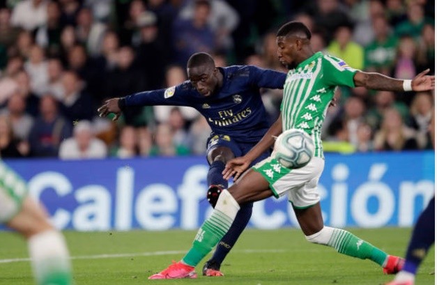 Florentino Pérez y el fichaje de Lewandowski - Bóng Đá