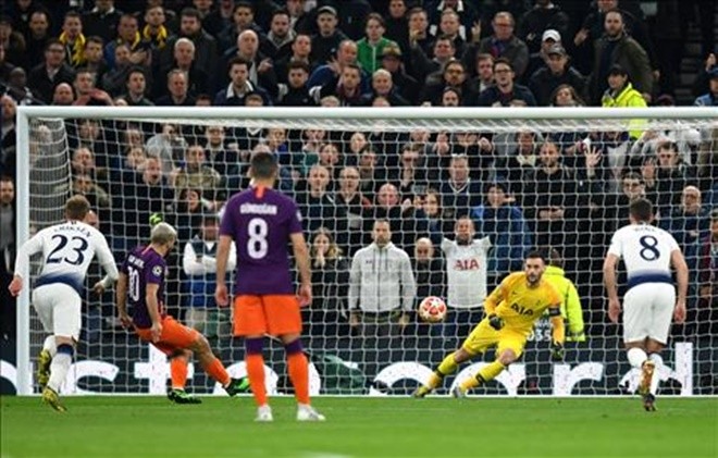 Rodri vs Ndombele - Bóng Đá