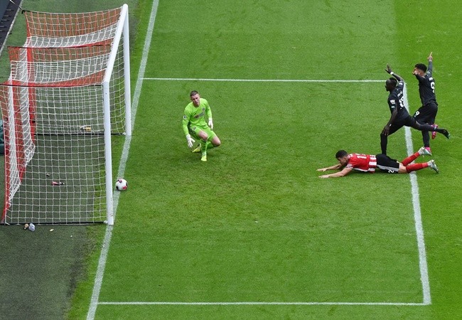 ‘Right decision’: Klopps explains why this Liverpool star had to be removed - Bóng Đá