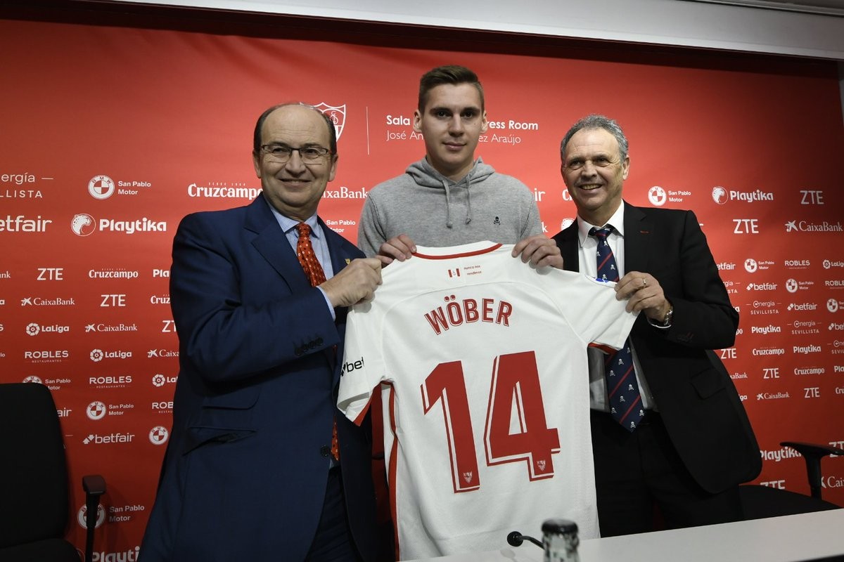 CHÍNH THỨC! Sevilla chiêu mộ Torres - Bóng Đá