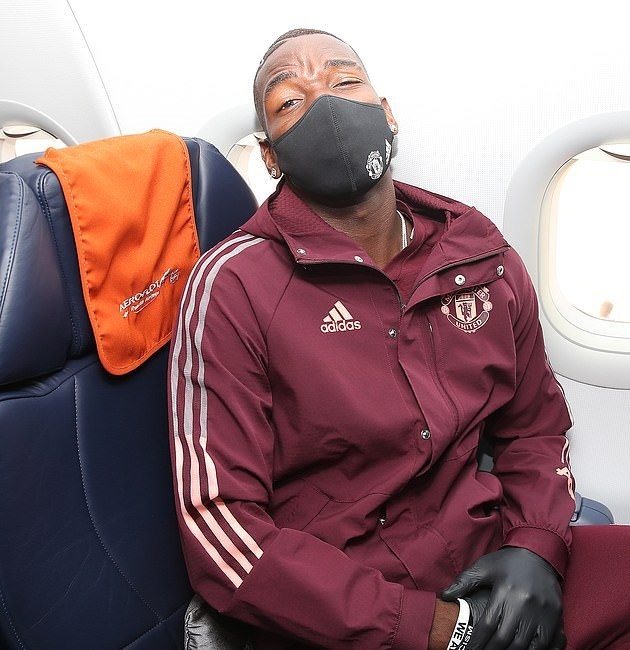 Man Utd đáp sân bay - Bóng Đá