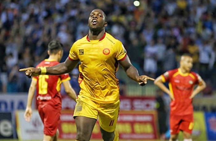 SLNA bị bật khỏi top 3: Vì đâu nên nỗi? - Bóng Đá