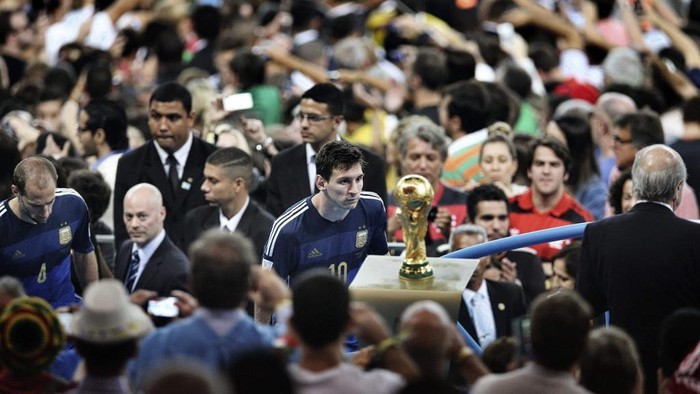 Messi và dàn sao buồn rũ rưỡi khi vuột mất danh hiệu  - Bóng Đá