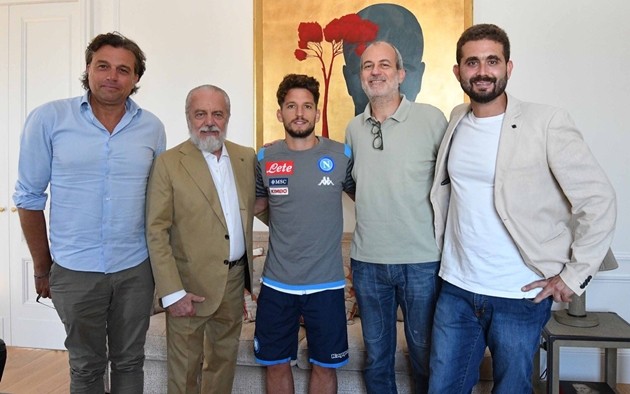 Dries Mertens tiết lộ thời điểm quyết định ở lại Napoli - Bóng Đá