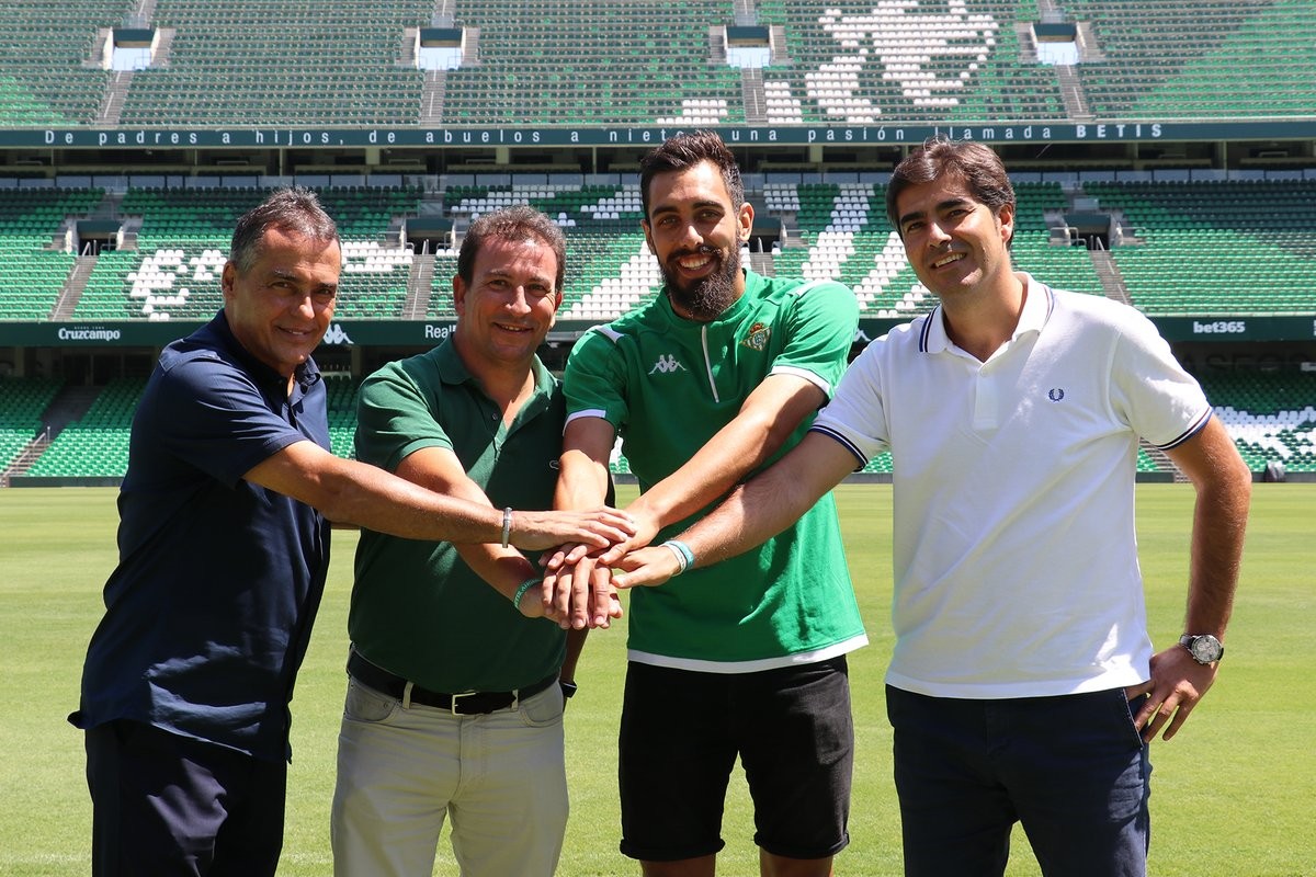 CHÍNH THỨC: Phá kỷ lục, Betis mang về Borja Iglesias - Bóng Đá