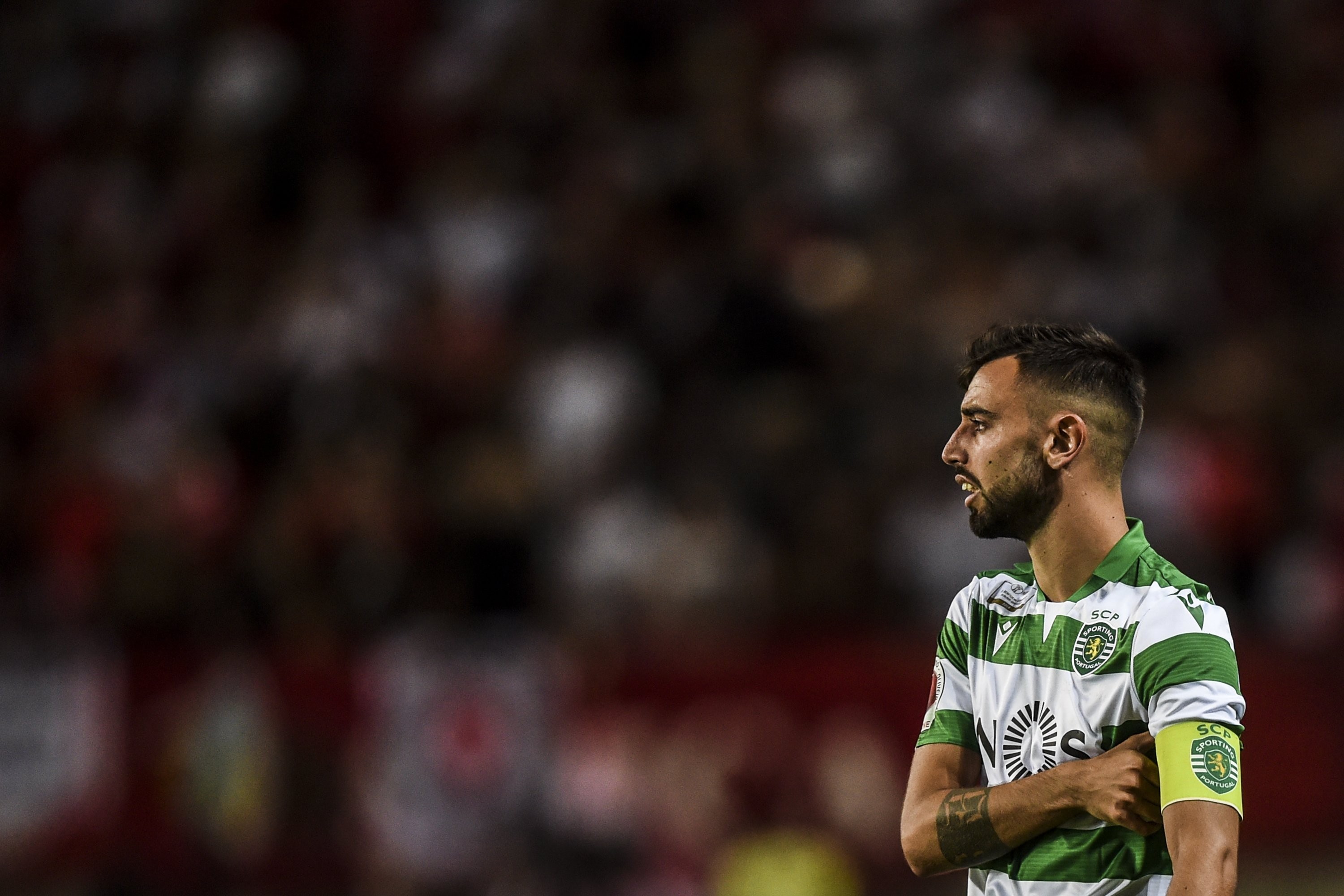 Bài ảnh Sporting Lisbon 0-5 Benfica - Bruno cried - Bóng Đá