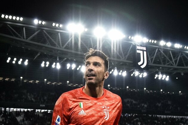 Buffon - Bóng Đá