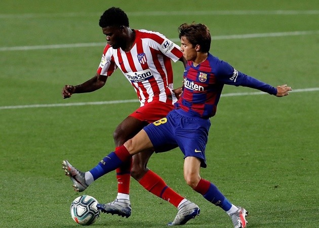 Lionel Messi và đồng đội bị mục tiêu của Arsenal 'càn quét' ra sao? - Bóng Đá