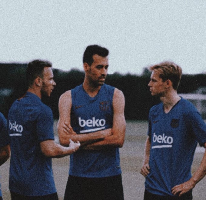 PSG enter the fight for Pjanic - Bóng Đá