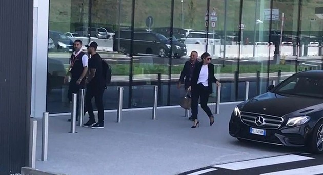 XONG! Icardi đã tìm thấy lối thoát khỏi 'địa ngục' - Bóng Đá