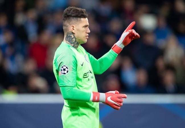 'Cực chất' với đội hình toàn thủ môn: Có Alisson; Neuer đá ở đâu? - Bóng Đá