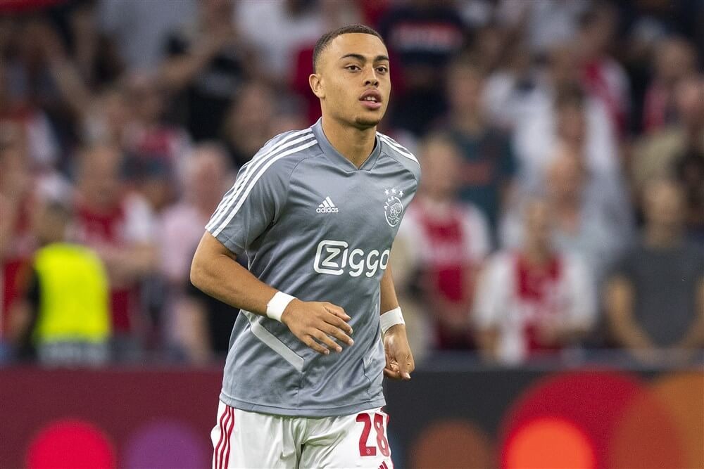 Đây! 'Thánh' chuyền mới của Ajax Amsterdam - Bóng Đá