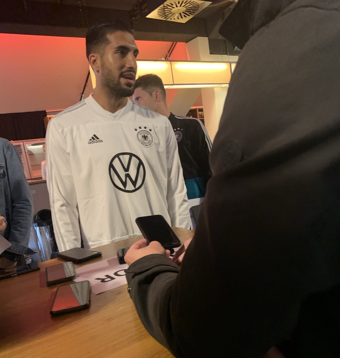 Juve lừa đảo, ngăn Emre Can đến PSG - Bóng Đá