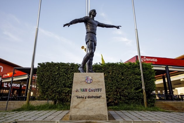 Johan Cruyff Rijkaard - Bóng Đá