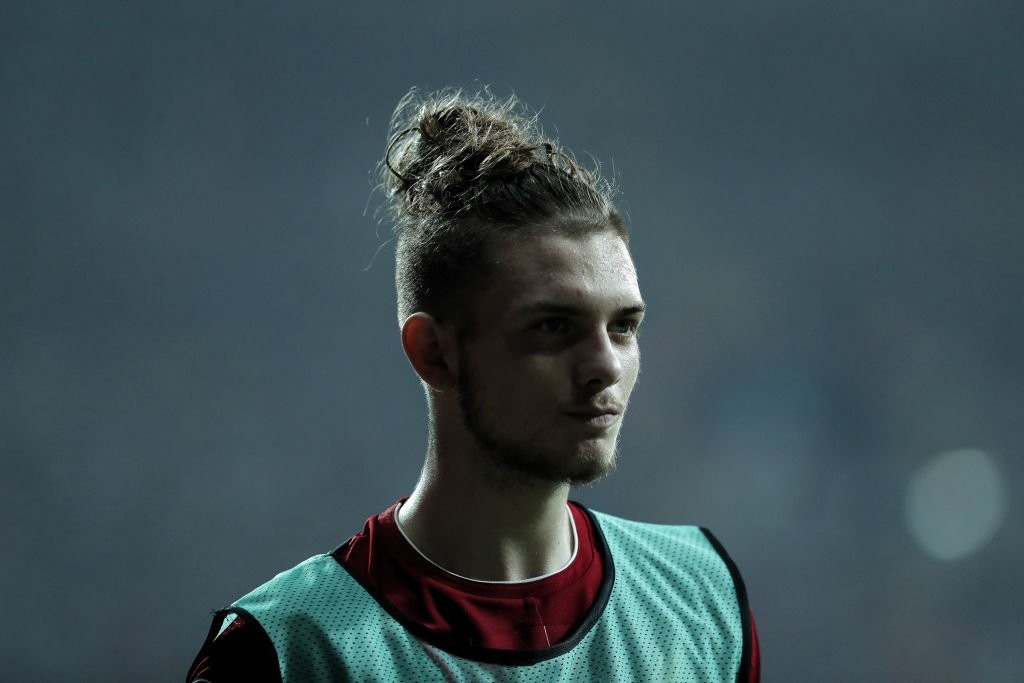 Elliott trẻ nhất  - Bóng Đá