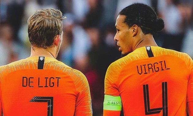 Lương của Van Dijk chỉ là 'muỗi' so với đàn em De Ligt - Bóng Đá