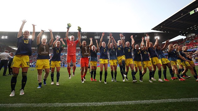 Thua ngược cay đắng, cựu vương nói lời chia tay World Cup - Bóng Đá