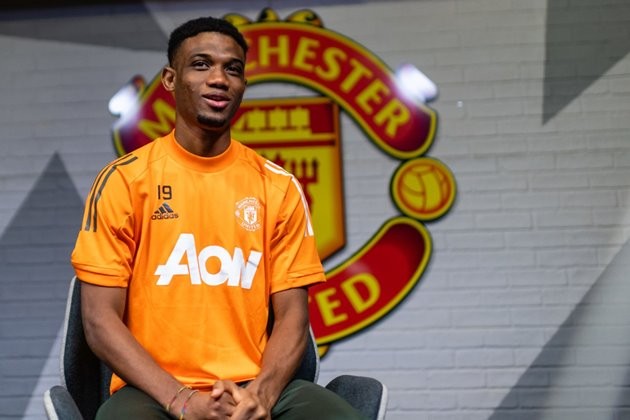 Amad Diallo trains with Manchester United first team - Bóng Đá