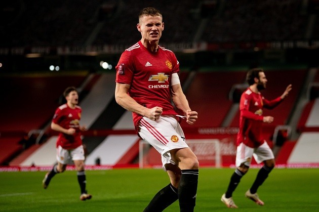 Man United’s Scott McTominay shows how to beat Liverpool’s pressing tactics - Bóng Đá