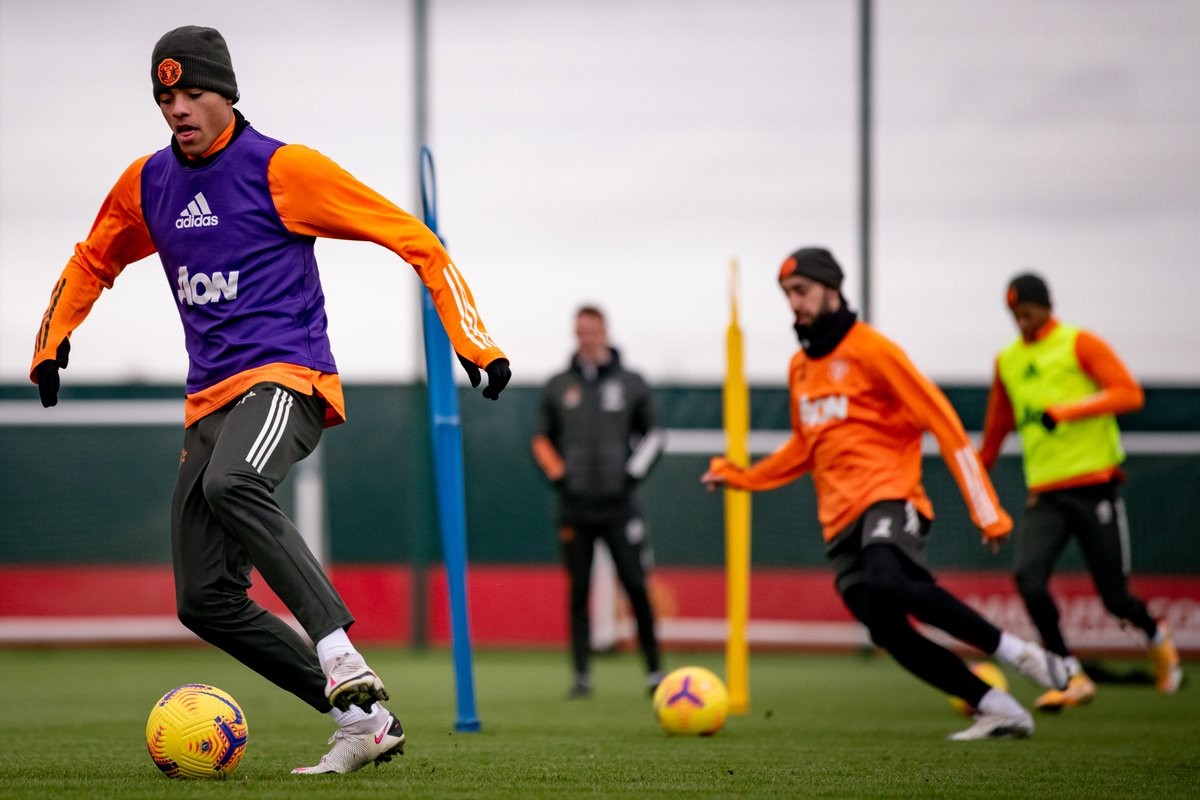 Man Utd training - Bóng Đá