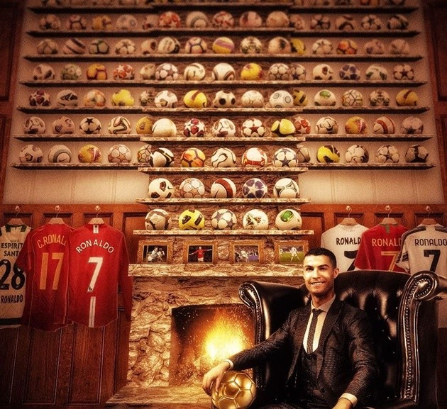 Cười té khói với loạt ảnh chế Ronaldo phá kỷ lục ghi bàn - Bóng Đá