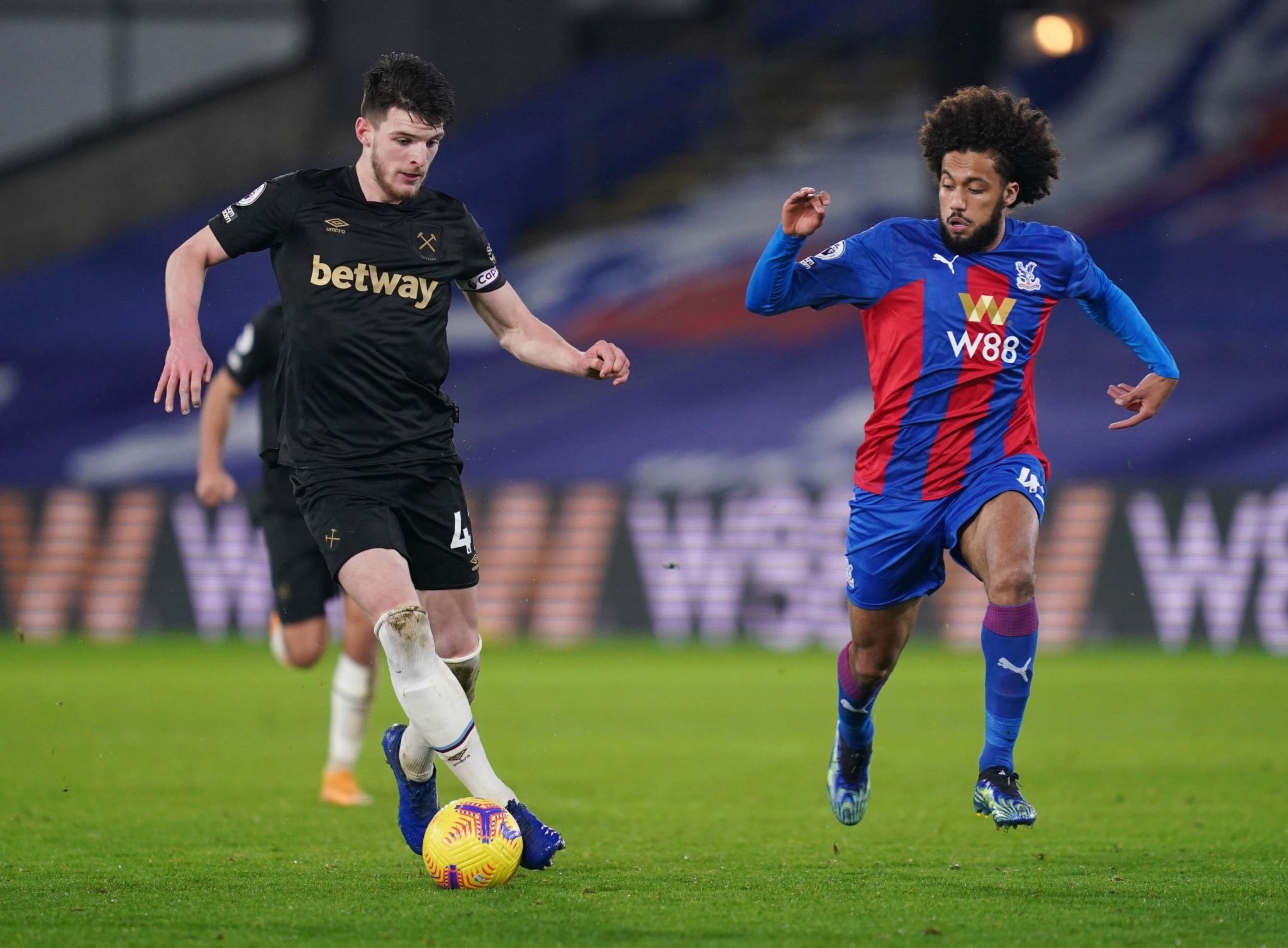 Man Utd còn không mau ký gấp 