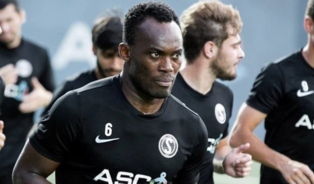 10 cựu sao Real Madrid còn đang thi đấu mà có thể bạn không để ý - Bóng Đá