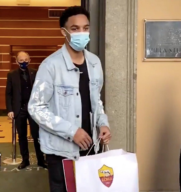 Bryan Reynolds arrives in Rome to complete transfer from FC Dallas - Bóng Đá