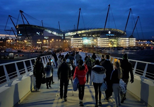 'Kỳ diệu' các SVĐ ở EPL nhìn từ góc độ khác (P1): Etihad lung linh - Bóng Đá