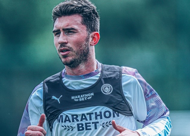 Kyle Walker returns to Man City after Covidiot’s lockdown violations including hosting two call girls - ảnh tập Man City - Bóng Đá