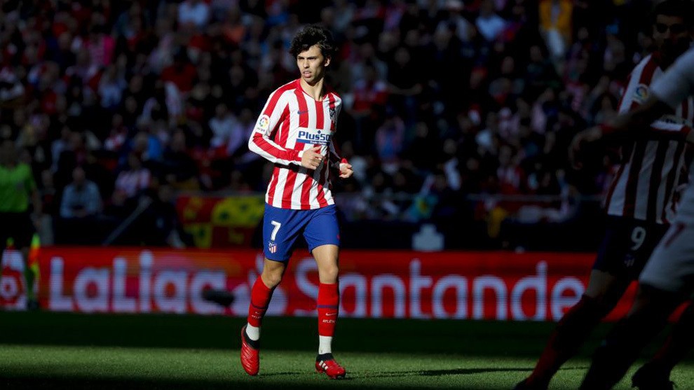 Joao Felix donates clothing and medical supplies to hospital in Portugal - Bóng Đá