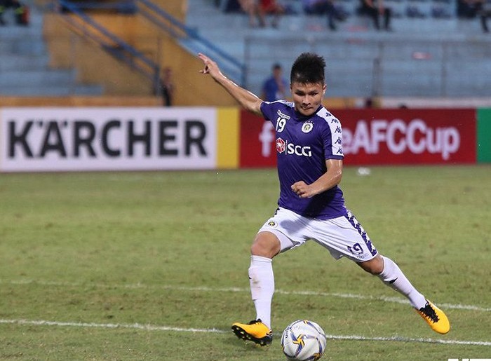 Quang Hải lập siêu phẩm: Khi người khổng lồ thức giấc - Bóng Đá