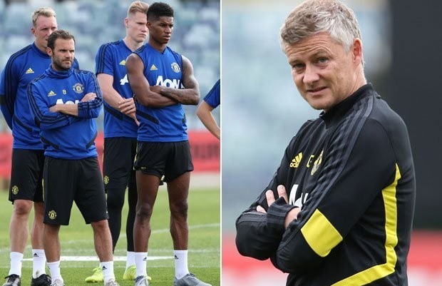  Man Utd squad 'split' as Ole Gunnar Solskjaer concerns emerge - Bóng Đá