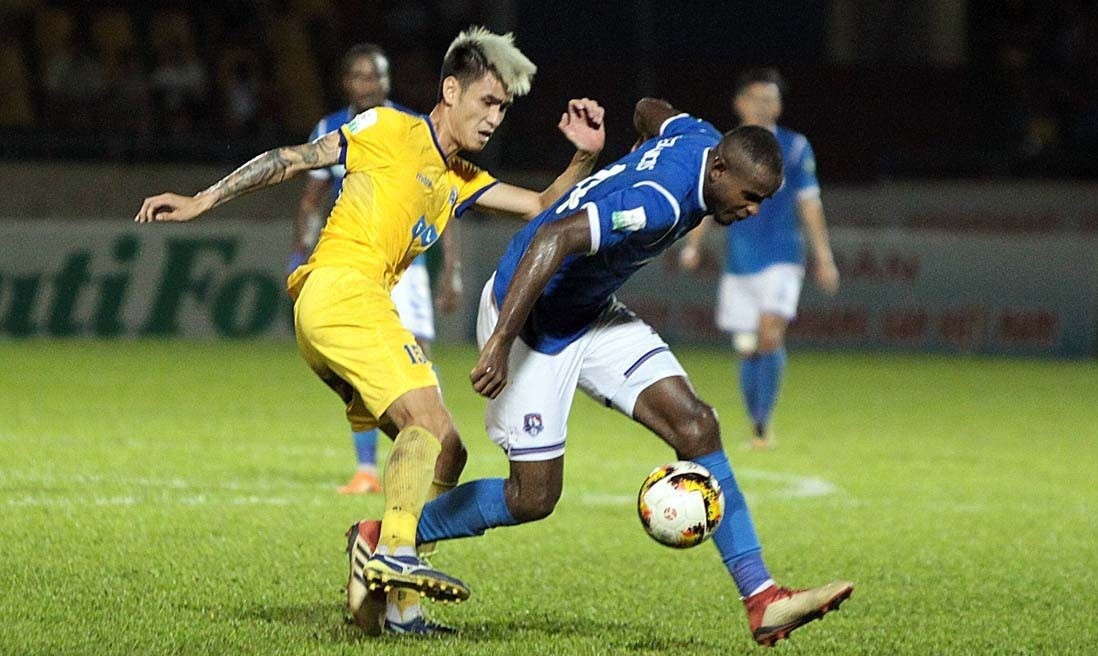 Đình Trọng chấn thương, Hà Nội tậu cựu sao ĐT Việt Nam về nâng cấp hàng thủ - Bóng Đá