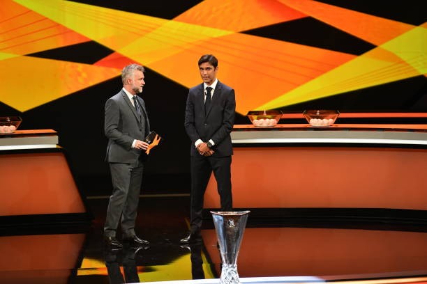 Cựu sao Arsenal lạnh lùng 'định đoạt' số phận của Man Utd - Bóng Đá