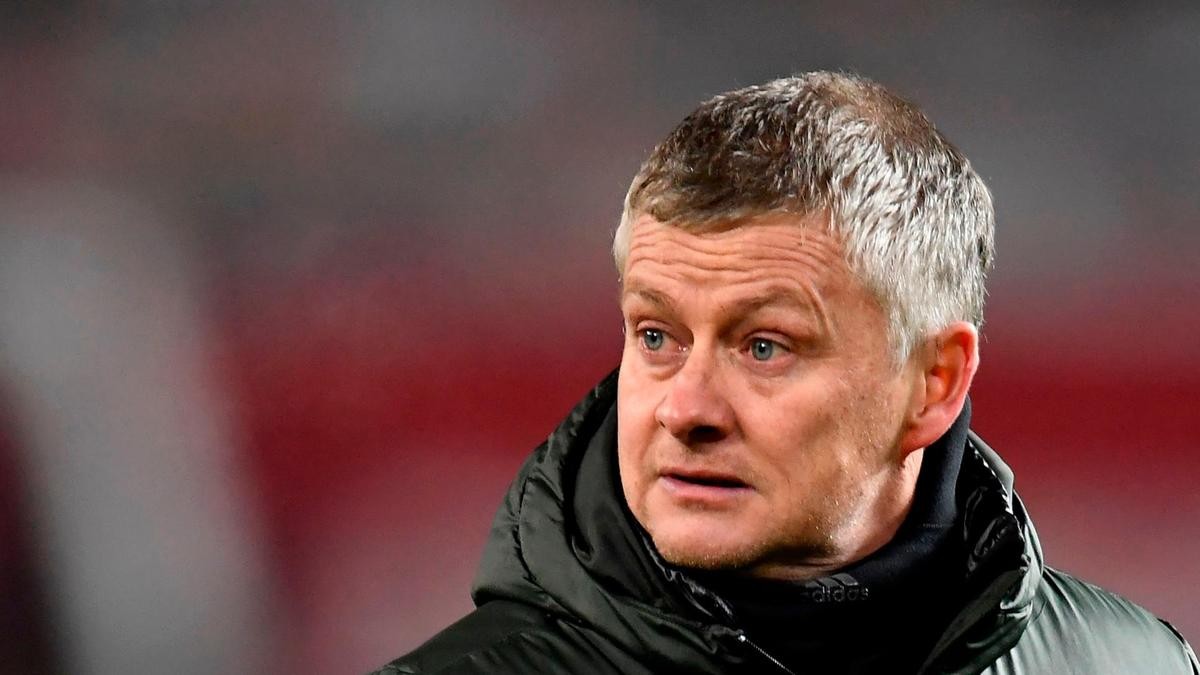 Ole Gunnar Solskjaer focused on Champions League qualification ahead of topping table - Bóng Đá