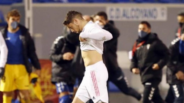 Fede Valverde suffers adductor injury - Bóng Đá