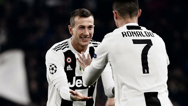 Man utd eyeing bernardeschi - Bóng Đá