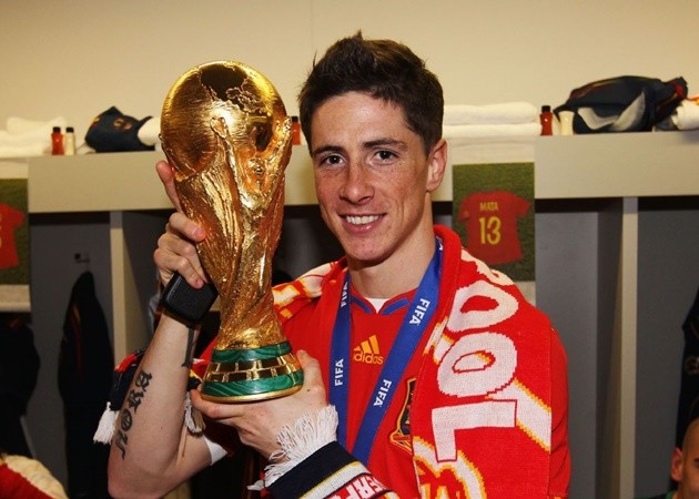 Giải nghệ hơn 1 năm, Torres hóa 'quái thú' khiến CĐV choáng váng - Bóng Đá