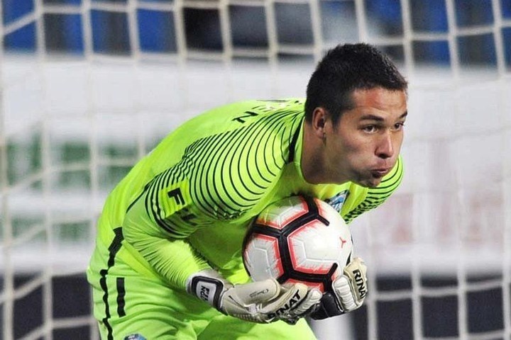 Thủ môn Việt kiều Filip Nguyễn tiếp tục tỏa sáng trước ngày nhận quốc tịch Việt Nam - Bóng Đá