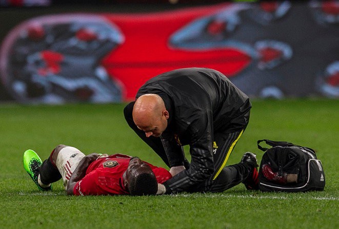 ‘Tell me it’s a joke’ – These Manchester United fans react to £80m bid for prime target - Bóng Đá