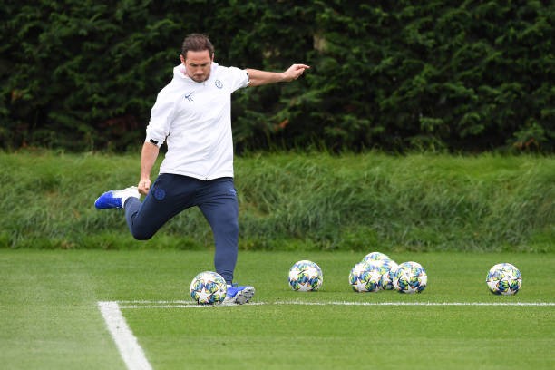 Chelsea tập luyện - Bóng Đá