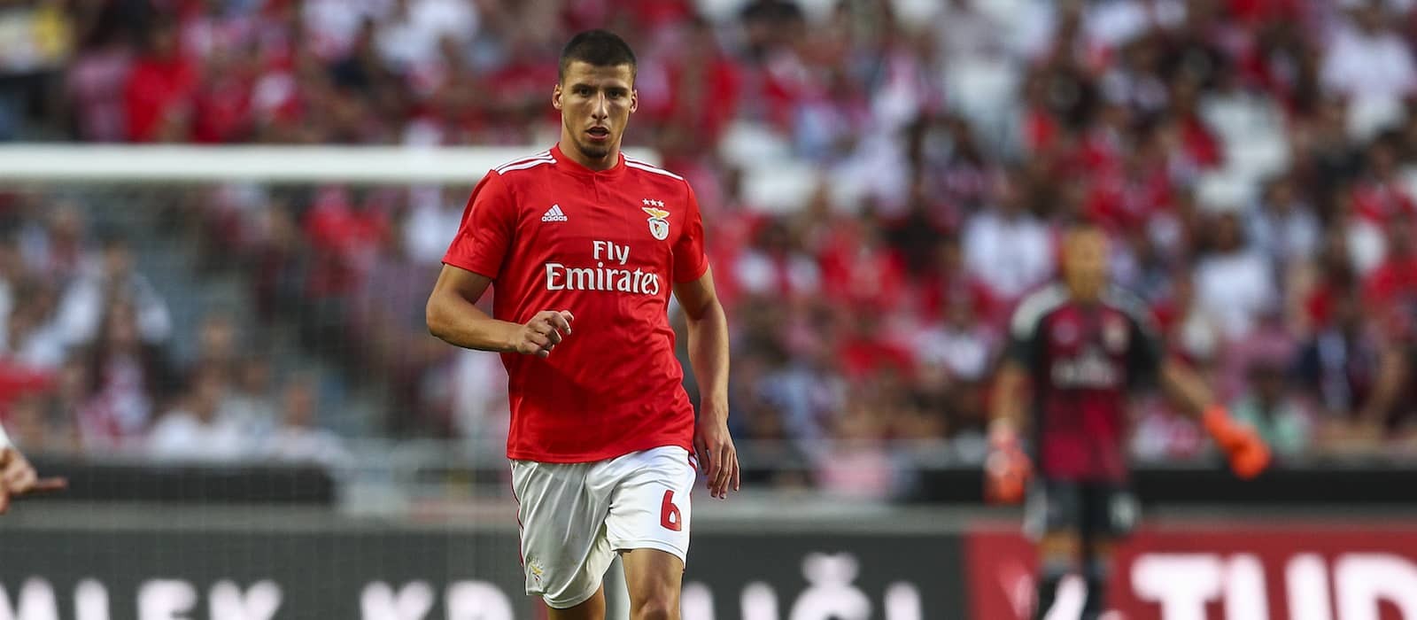 4 players who could replace Laurent Koscielny at Arsenal - Bóng Đá