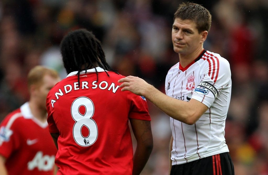 'Tôi chỉ đá ở Man Utd vài năm nhưng vẫn hơn anh ta 17 năm ở Liverpool' - Bóng Đá