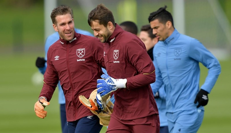 Adrian và bài học cho Phí Minh Long - Bóng Đá