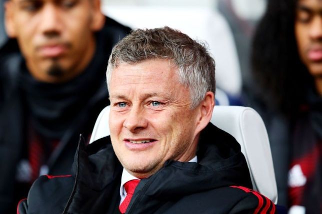 Manchester United expect to sign Bruno Fernandes and Sean Longstaff after Aaron Wan-Bissaka deal - Bóng Đá